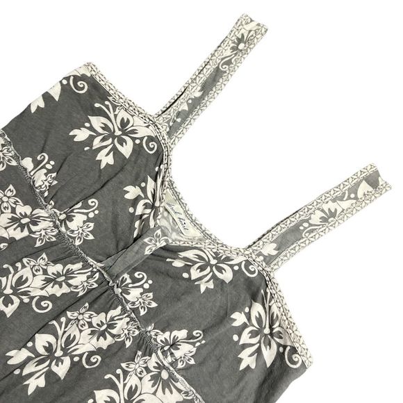🌟3 for $21🌟DEREK HEART FLORAL & RUFFLE HEMMED TANK TOP—MEDIUM - Picture 2 of 4